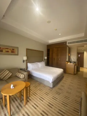 Crowne Plaza Sohar Chambres Photos