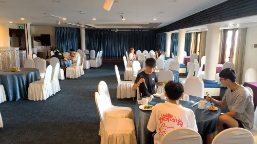 Riverside Hotel In Saigon Ruokailu Photos