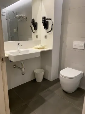 B&B Hotel Barcelona Viladecans Zimmer Photos