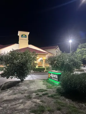 La Quinta Inn & Suites by Wyndham Raleigh Durham Airport Near Hotel Photos