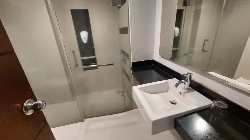 Novena Hotel Kamar Photos