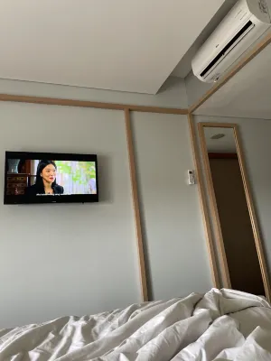 Up-Peak Hotel Simpang Lima Semarang Powered by Archipelago Kamar Photos