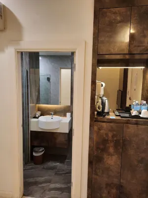 Ritzton Hotel Chambres Photos