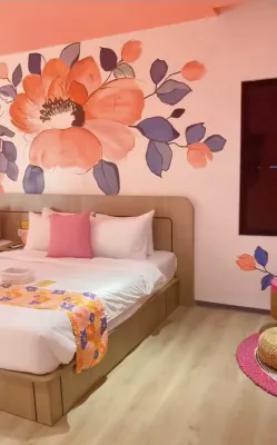 Yellow Bee Resort Cililitan Kamar Photos