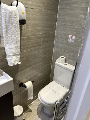 Vilenza Hotel Rooms Photos