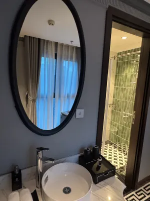 The Legend Hanoi Hotel Kamar Photos