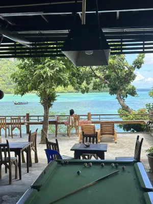 Phi Phi Cozy Seafront Resort Photos
