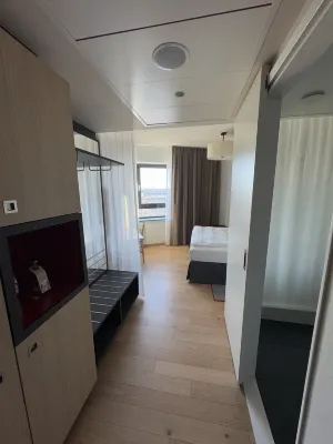 IntercityHotel Hannover Hauptbahnhof Ost Zimmer Photos