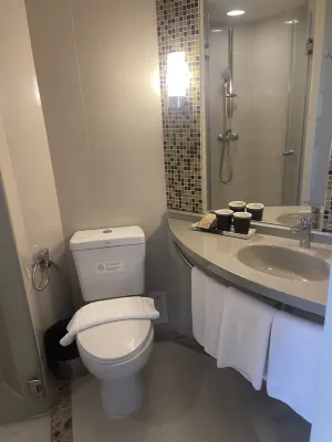 Ibis Phuket Patong Kamar Photos