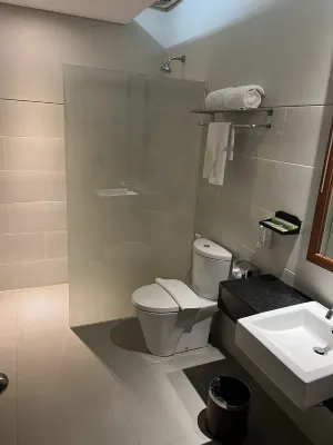 Grand Whiz Hotel Nusa Dua Bali Номера Photos