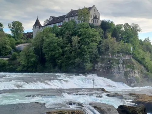 Hotel Rheinfall À proximité de l'hôtel Photos