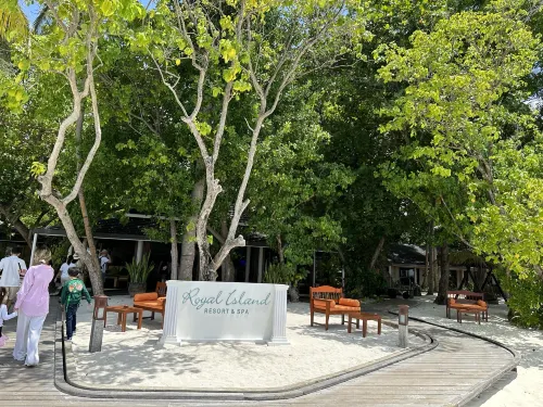 Royal Island Resort Рядом с отелем Photos