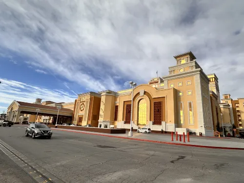 South Point Hotel Casino-Spa Exterior Photos