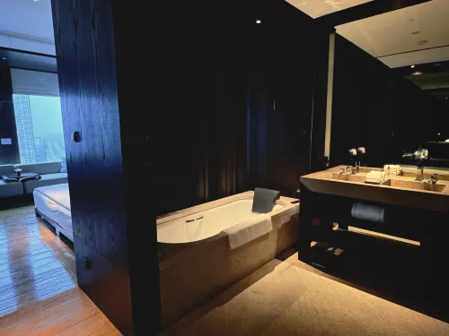 Hyatt Regency Wuhan Optics Valley Rooms Photos