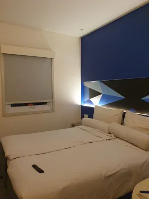 MD7 Hotel Cirebon Kamar Photos