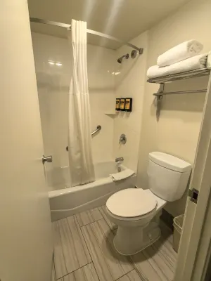 Best Western Plus Executive Inn Kamar Photos