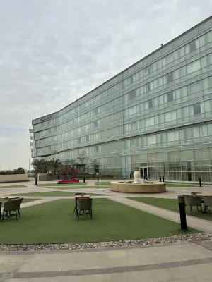Le Meridien Cairo Airport Exterior Photos