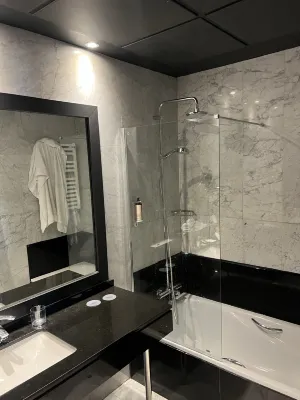Mercure Bilbao Jardines de Albia Rooms Photos