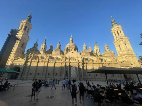 Catalonia El Pilar À proximité de l'hôtel Photos