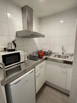 Aparthotel Atenea Barcelona Chambres Photos