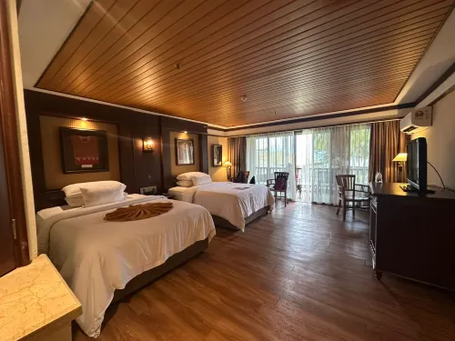 Damai Beach Resort Kamar Photos