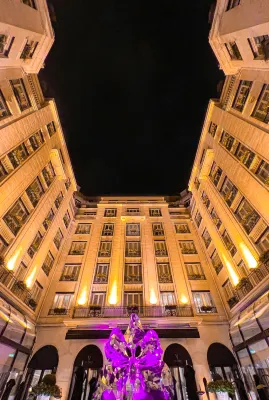 Four Seasons Hotel George V Paris Esterni Photos