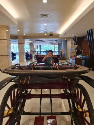 Solo Paragon Hotel & Residence Photos
