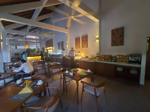 Plantation Urban Resort & Spa Restauration Photos