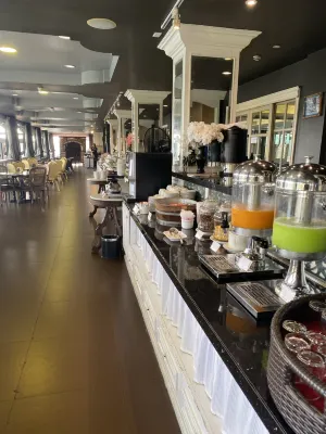 Chuchaiburi Sri Amphawa Dining Photos