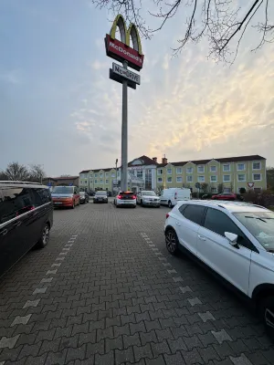 Mercure Hotel Duesseldorf Ratingen À proximité de l'hôtel Photos