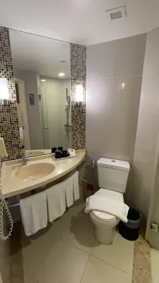 Ibis Phuket Kata Номера Photos