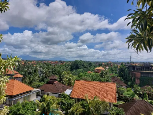 Nusa Dua Beach Hotel and Spa - Handwritten Collection Рядом с отелем Photos