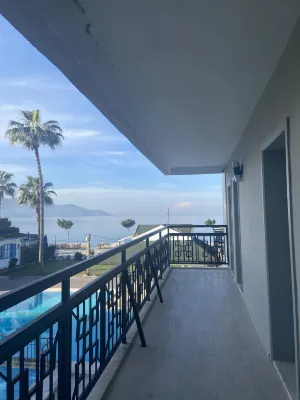 URAS BEACH HOTEL Photos