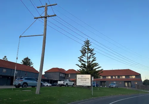 Mariners Cove Waterfront Motel and Apartments Public Areas Photos