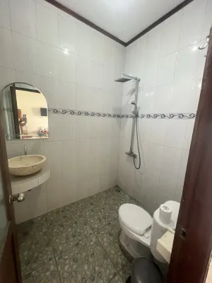 Sari Nusa Inn Kamar Photos