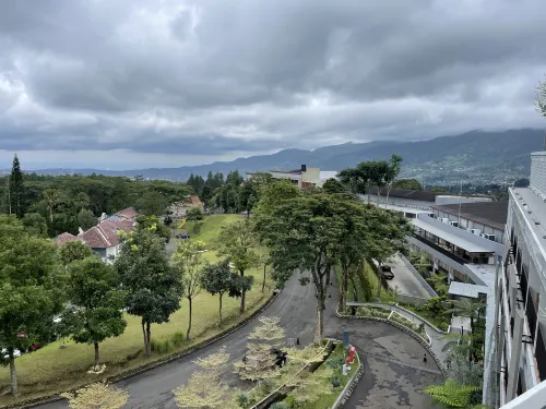 The Botanica Sanctuary Dekat Hotel Photos