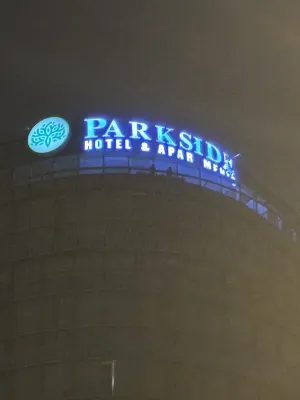 Parkside Hotel & Apartments Extérieur Photos