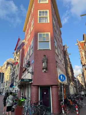 Avenue Hotel Photos