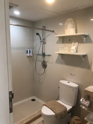 Sabai Sathorn Service Apartment Kamar Photos