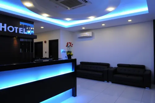 Cathay Hotel Photos
