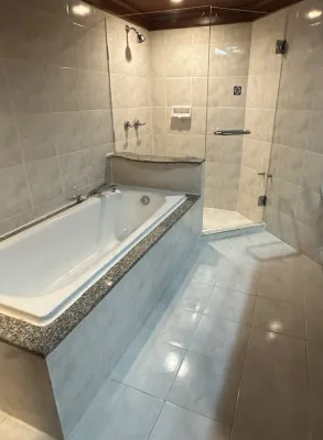 Duangtawan Hotel Chiang Mai Zimmer Photos