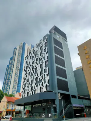 Amrise Hotel Kitchener Exterior Photos