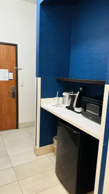 Holiday Inn Express Madera-Yosemite PK Area Photos