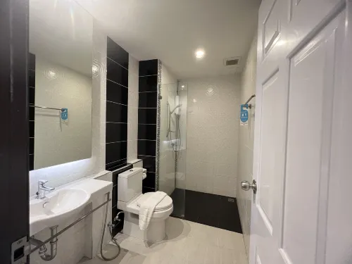Z Sleep Hotel Kamar Photos
