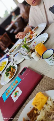 Hotel Santika Bogor Restauration Photos