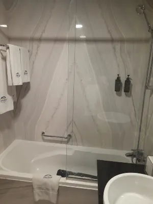 Howard Johnson by Wyndham Bur Dubai Номера Photos