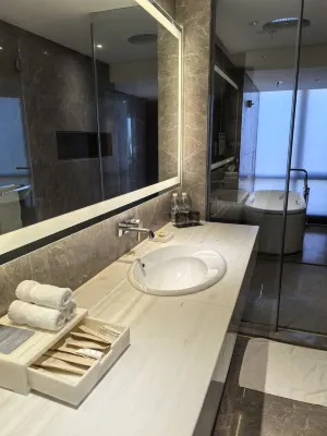 Renaissance Beijing Wangfujing Hotel Rooms Photos