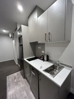 Ramada Suites by Wyndham, Victoria Street West Rooms Photos