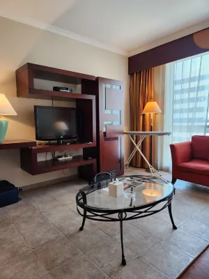 Marriott Executive Apartments Dubai Creek Zimmer Photos