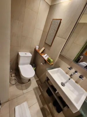 Grandmas Plus Hotel Legian Kamar Photos